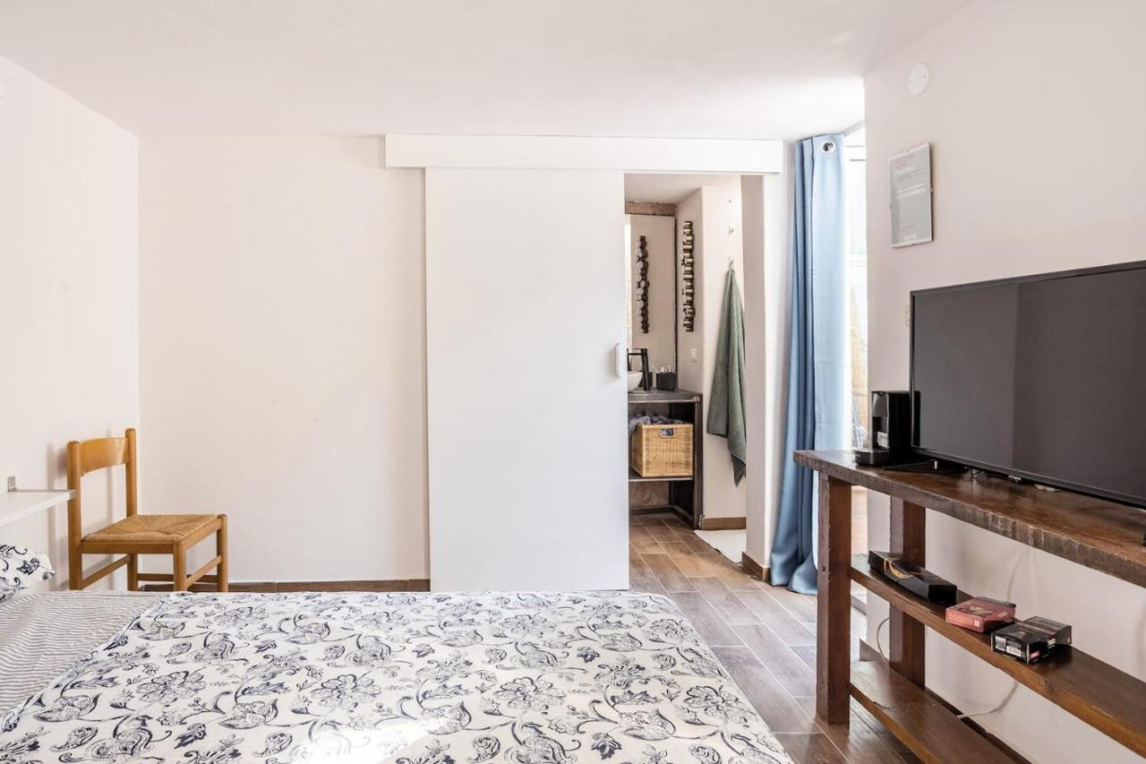 Home Rising Sun - Rooms With Private Bathrooms Катания Екстериор снимка
