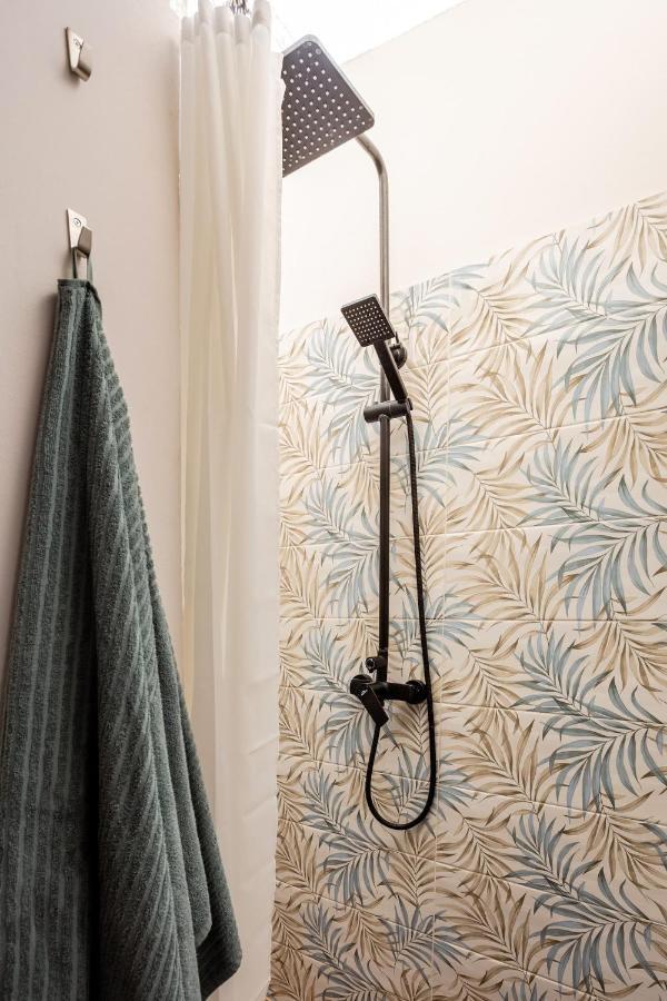 Home Rising Sun - Rooms With Private Bathrooms Катания Екстериор снимка