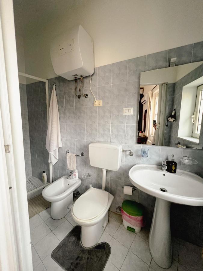 Home Rising Sun - Rooms With Private Bathrooms Катания Екстериор снимка