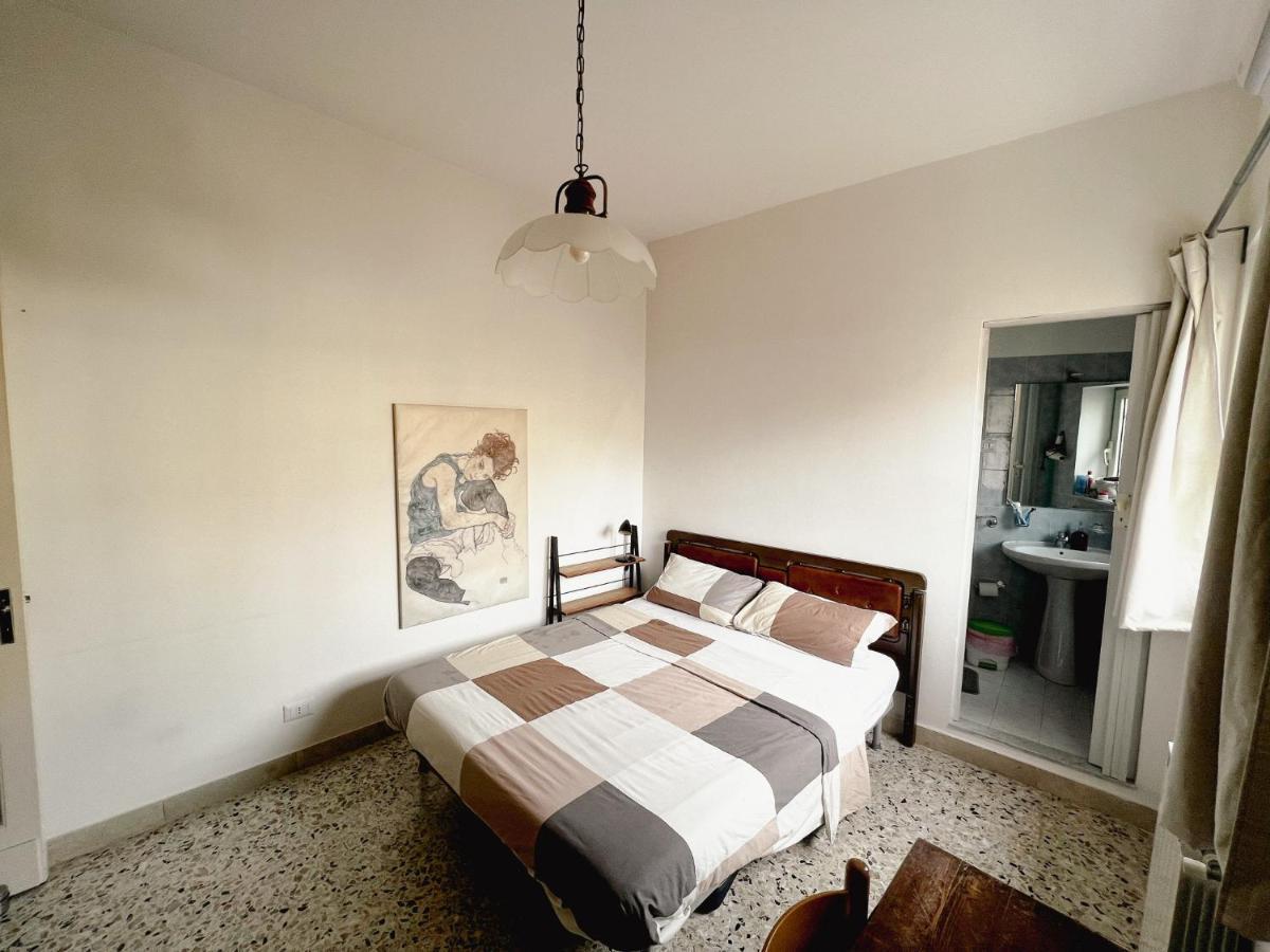 Home Rising Sun - Rooms With Private Bathrooms Катания Екстериор снимка